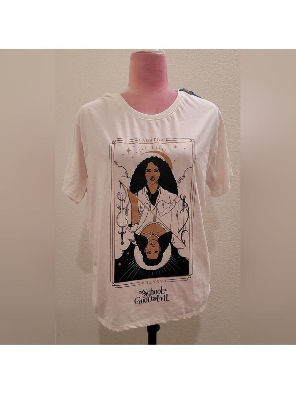 NWT Netflix The School for Good and Evil T-Shirt